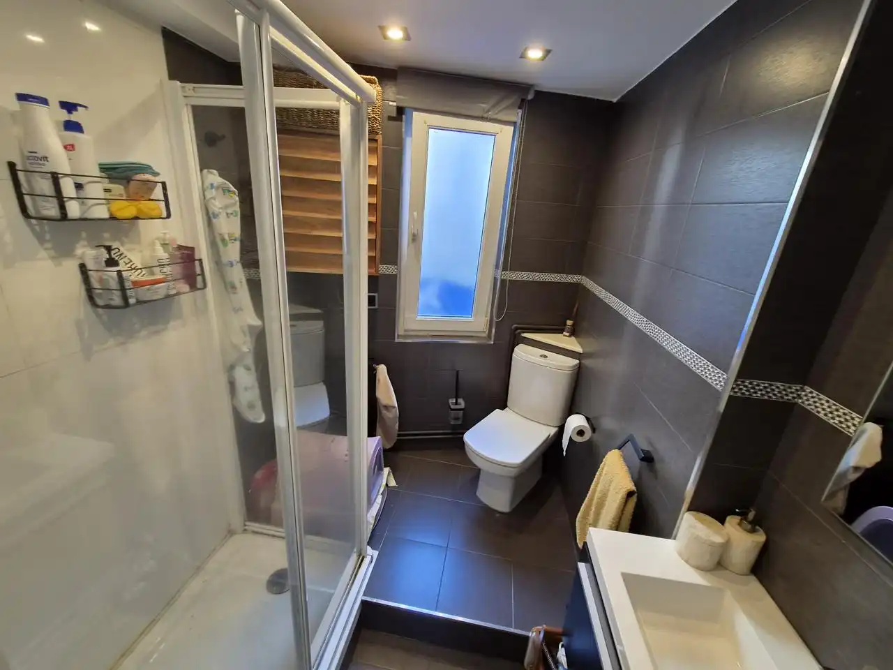 Baño de Piso en venta en Santander con Calefacción