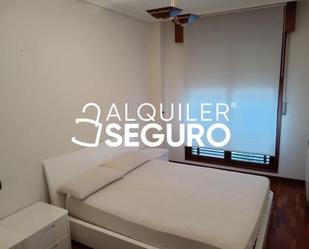 Schlafzimmer von Wohnung miete in Vitoria - Gasteiz mit Heizung, Terrasse und Abstellraum