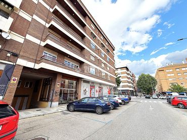 Local comercial de lloguer a C. Virgen del Pilar