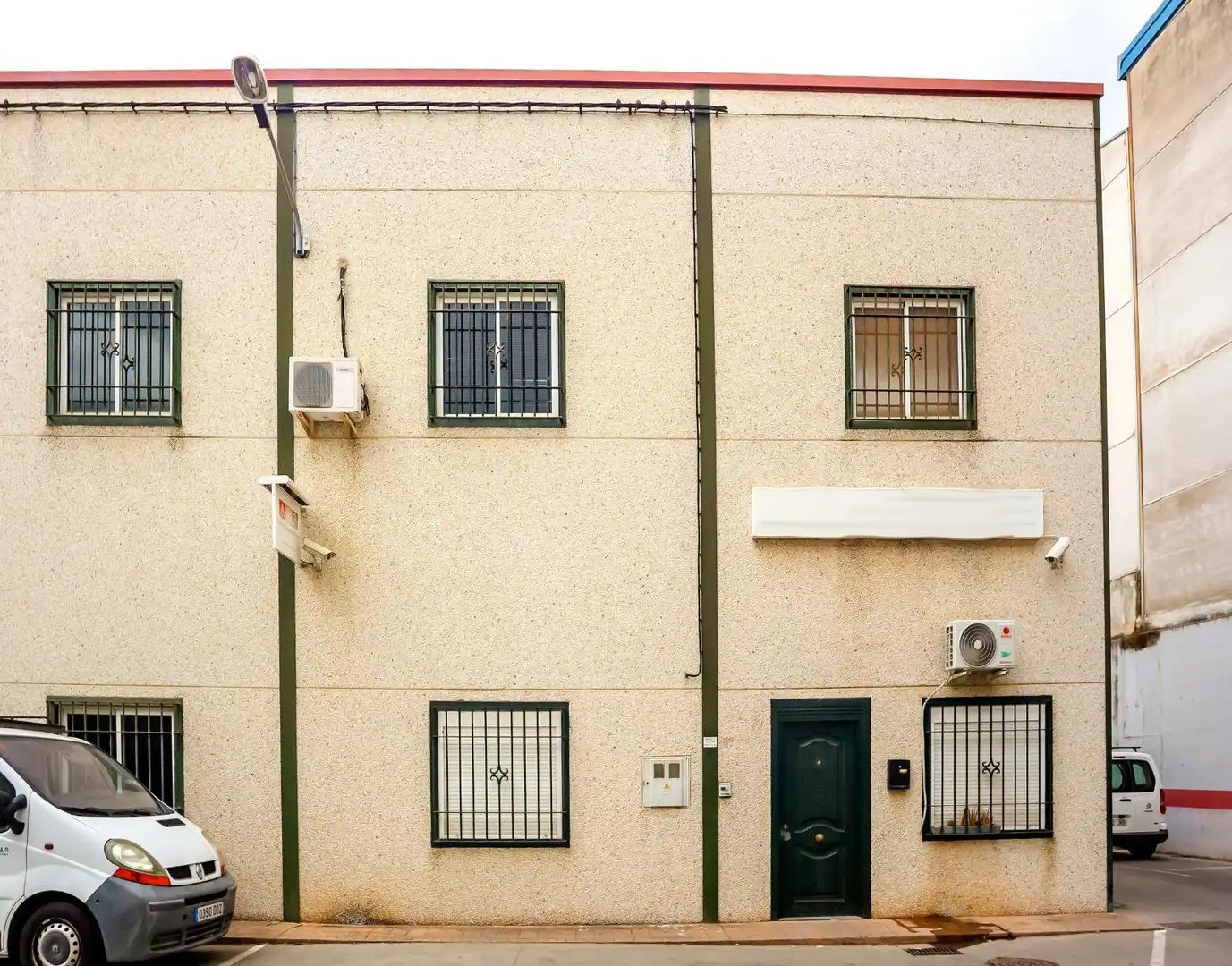 Nave industrial in vendita a Calle Letonia 145