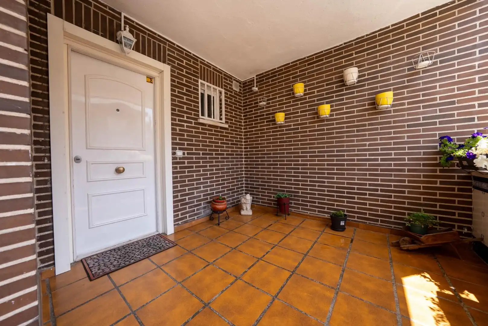 Casa adosada en venta en Leganés con Aire acondicionado, Calefacción y Jardín privado