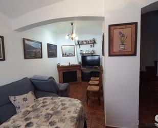 Sala d'estar de Casa o xalet en venda en Grazalema amb Calefacció