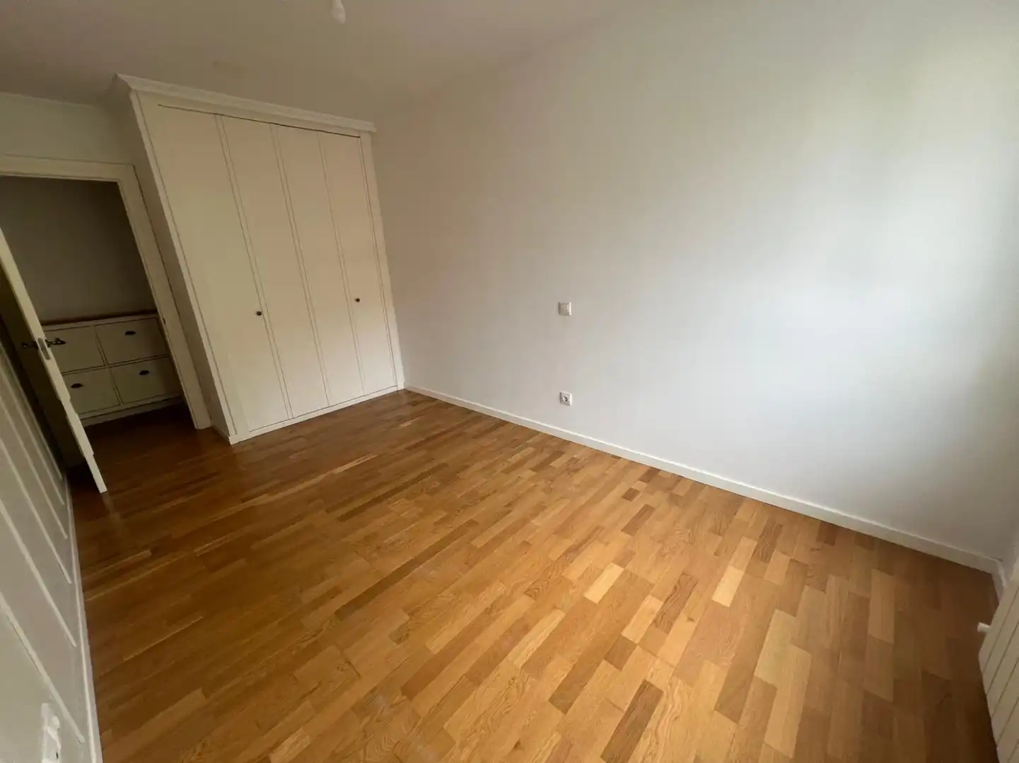 Habitación de Piso en venta en  Logroño con Calefacción, Parquet y Terraza