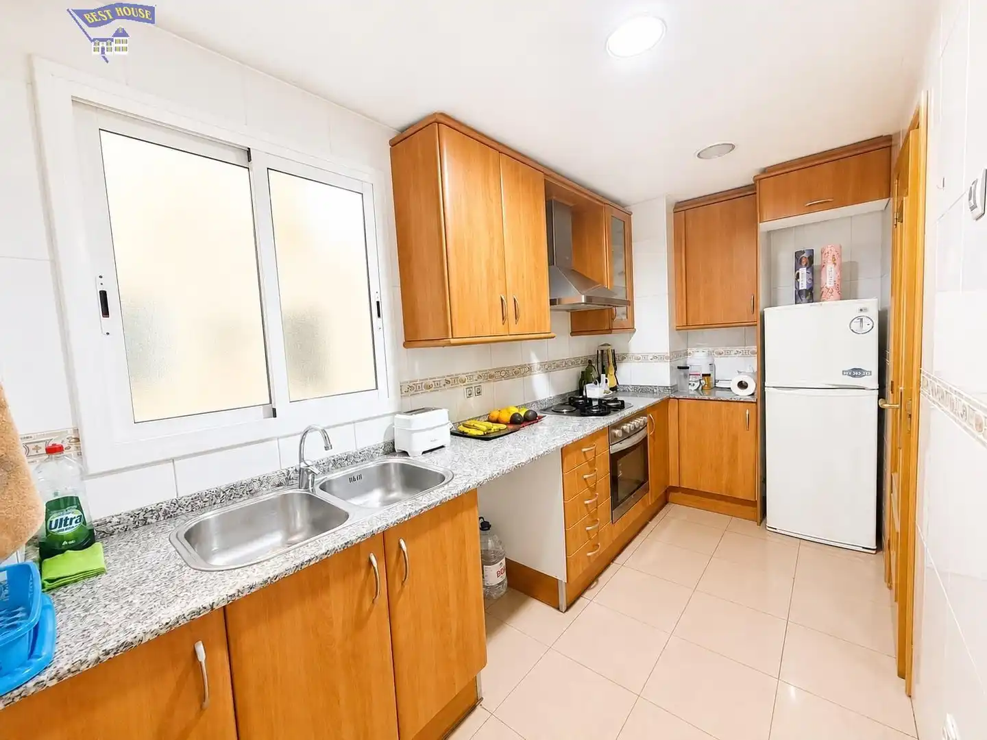 Cocina de Piso en venta en Terrassa con Calefacción y Balcón