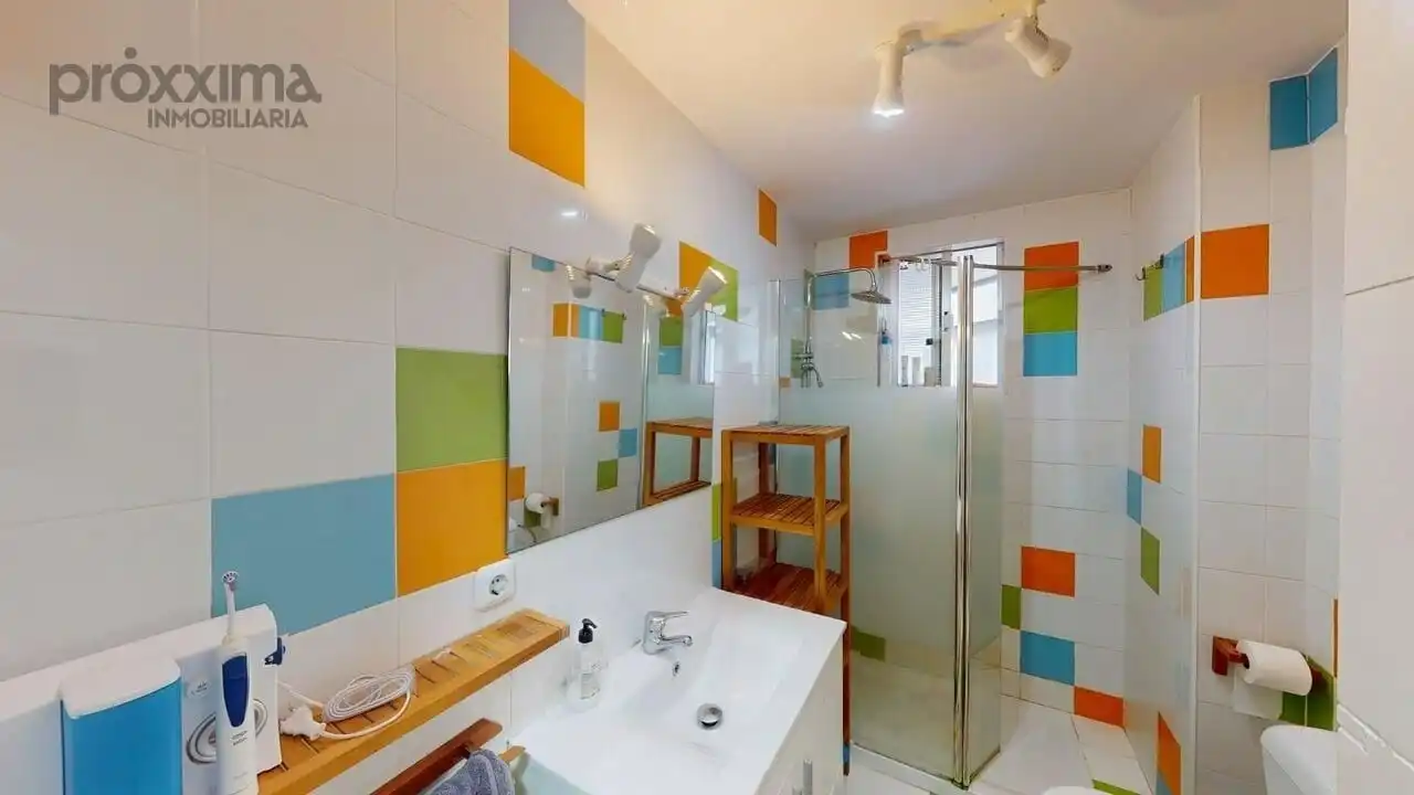 Baño de Piso en venta en  Sevilla Capital con Aire acondicionado y Terraza