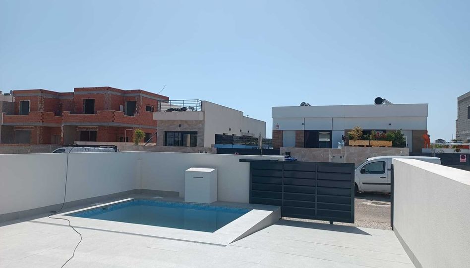 Foto 0 de Exclusiva Vivienda de 3 Habitaciones en Entorno Residencial Privado