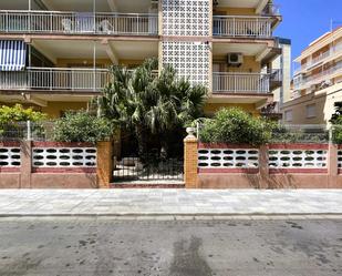 Vista exterior de Planta baixa en venda en Gandia amb Aire condicionat, Calefacció i Jardí privat