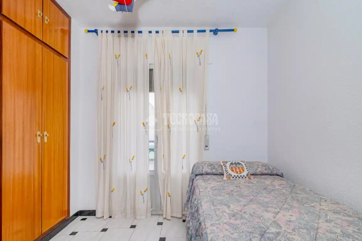 Habitación de Casa adosada en venta en Rute con Terraza y Balcón