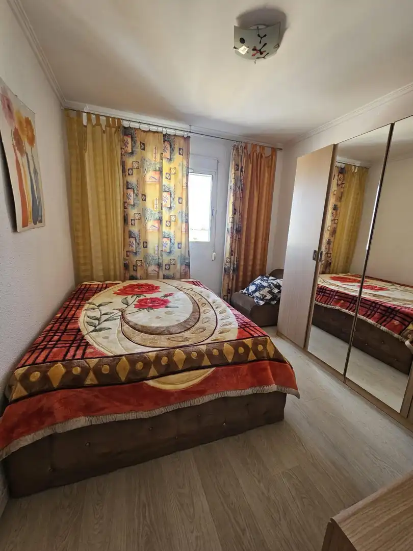 Habitación de Piso en venta en Valencia con Aire acondicionado y Amueblado