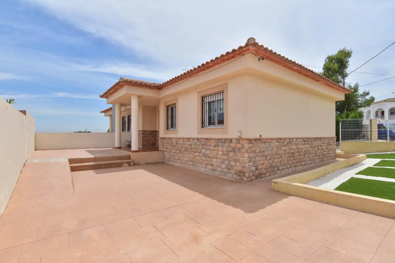 Exterior view of Houses for sale in Catadau  with Air Conditioner, Heating and Terrace