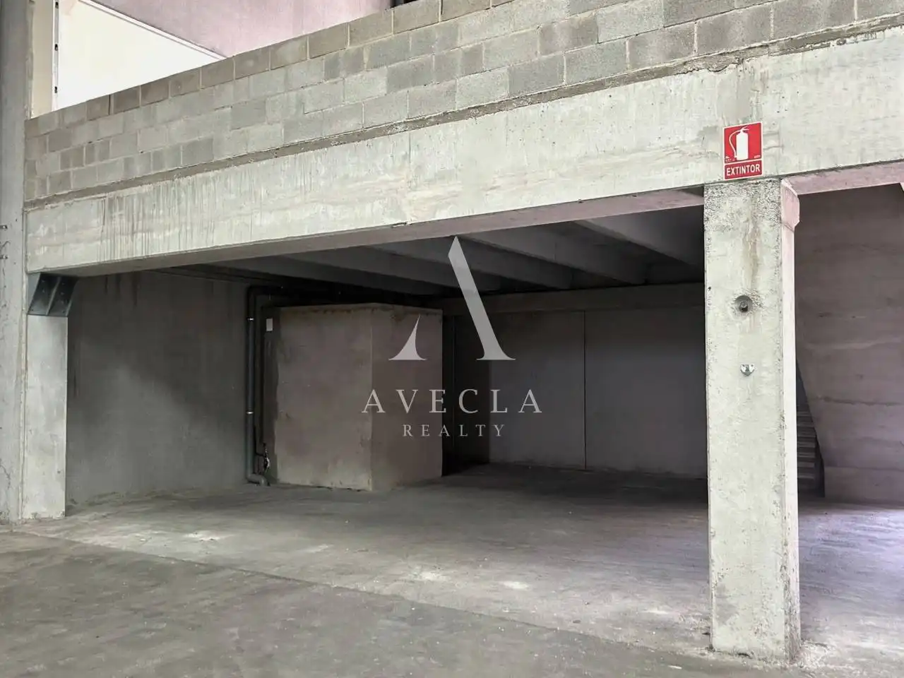 Parking de Nave industrial de alquiler en Sant Esteve Sesrovires