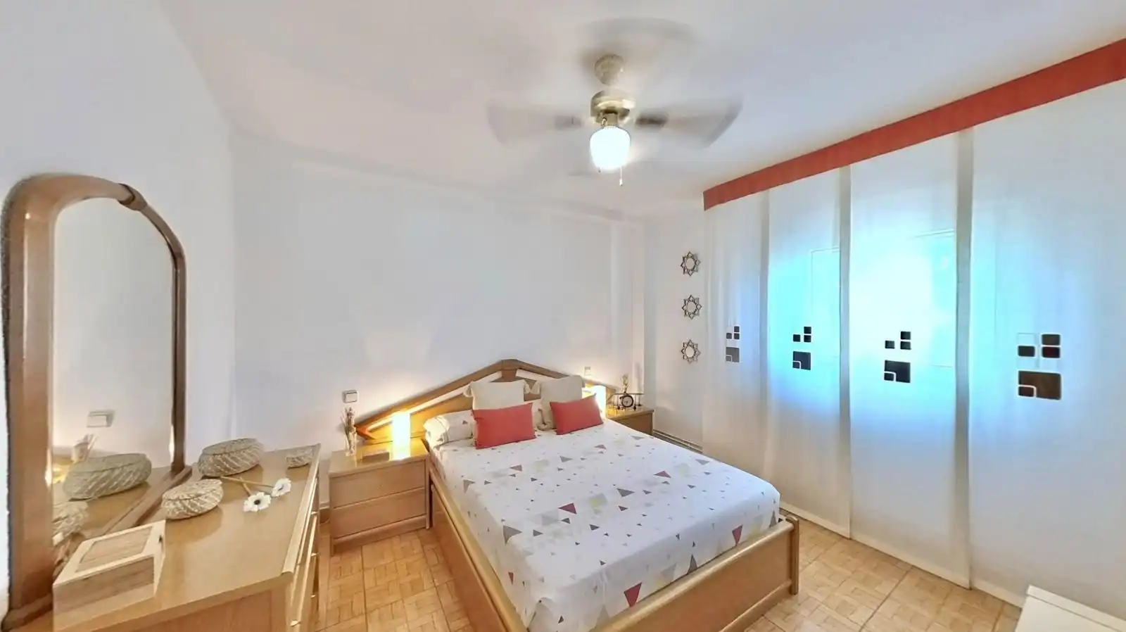 Habitación de Apartamento en venta en Alcorcón con Aire acondicionado, Calefacción y Terraza