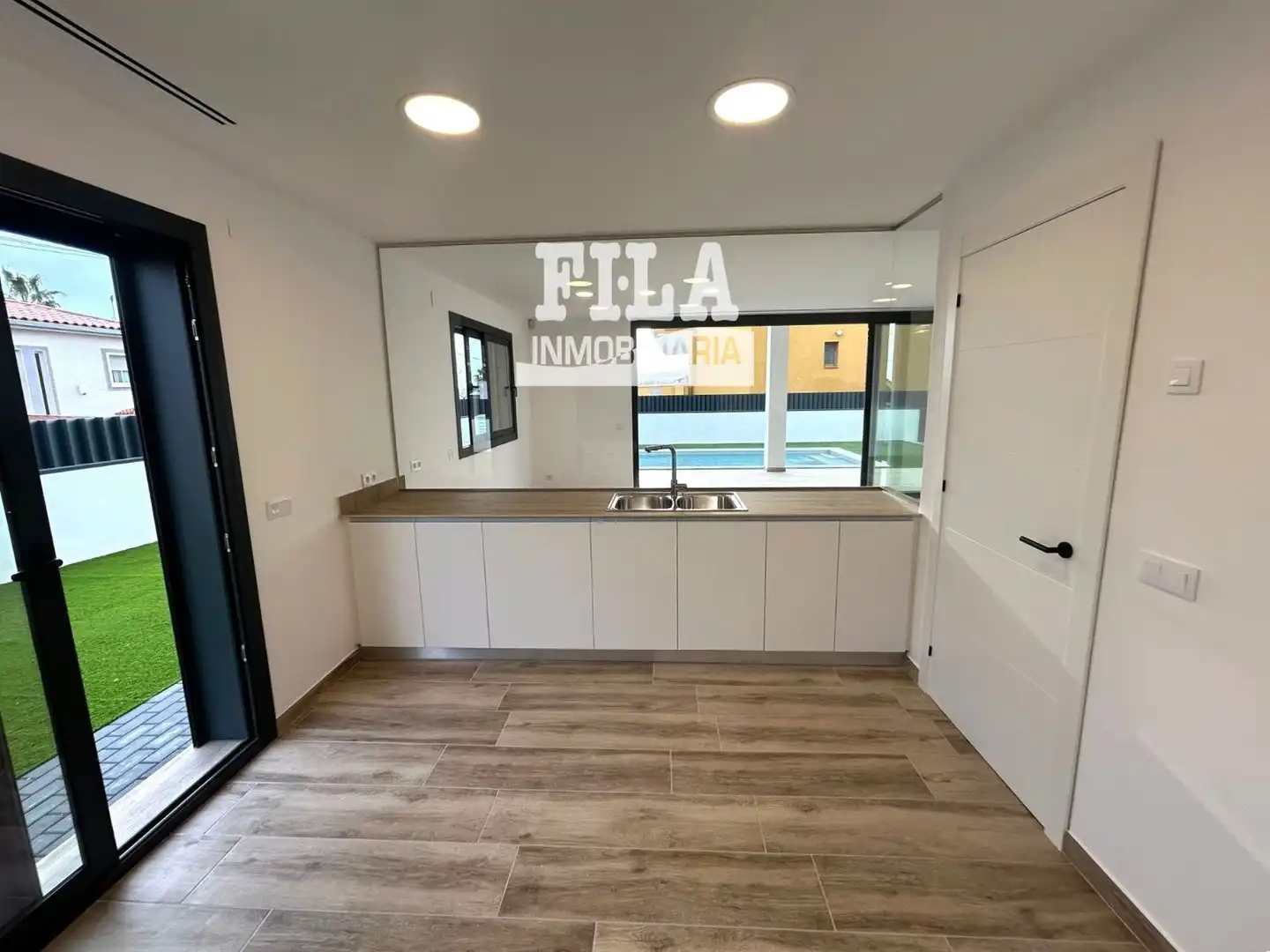 Kitchen of Houses for rent in El Vendrell  with Air Conditioner, Heating and Terrace