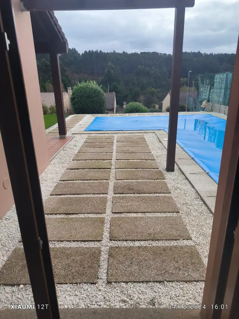 Piscina de Casa adosada de alquiler en Miño con Calefacción, Jardín privado y Terraza