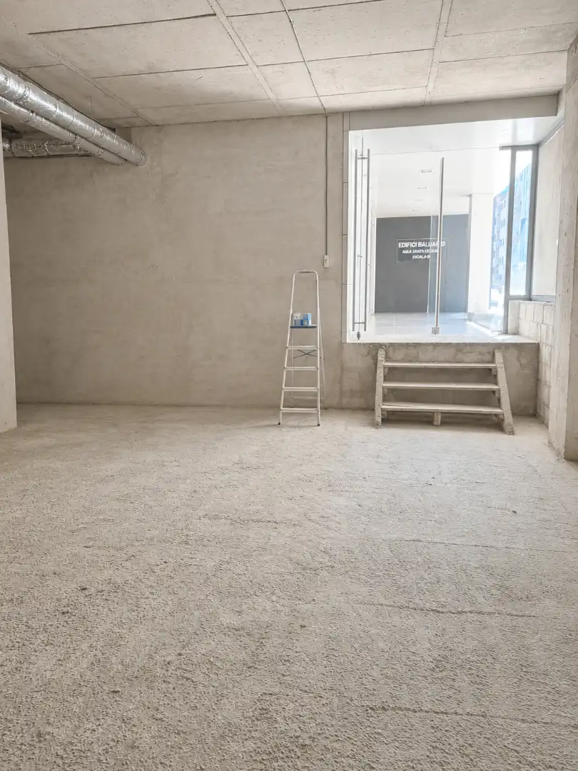Gewerbefläche zum Verkauf in Avinguda de Santa Coloma, imagen 4