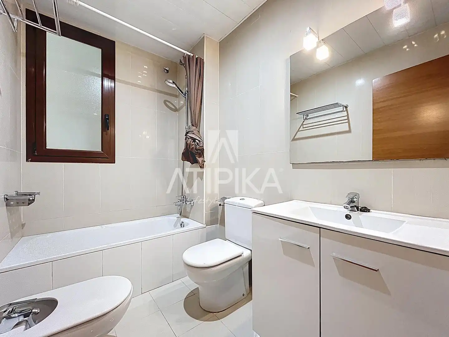 Baño de Piso en venta en Barcelona con Aire acondicionado, Parquet y Amueblado