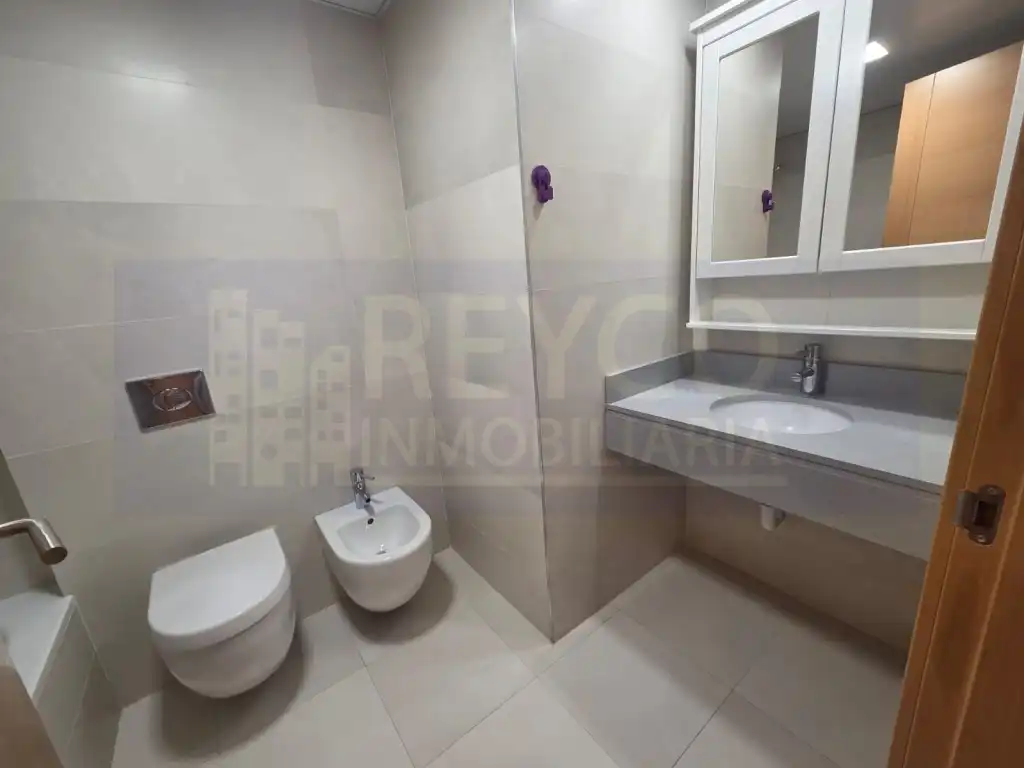 Bathroom of Apartments for sale in  Logroño