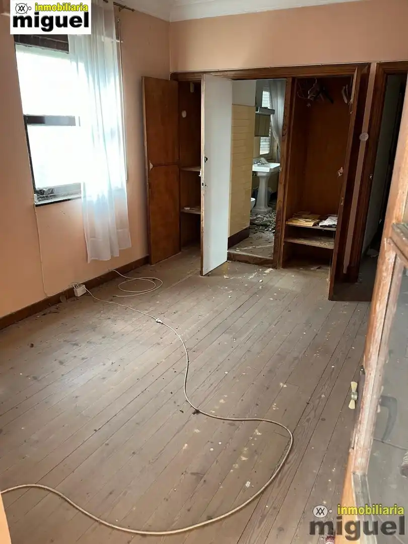 Habitación de Finca rústica en venta en Peñamellera Baja con Jardín privado y Terraza