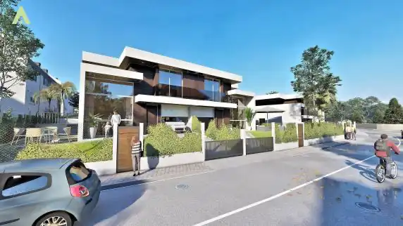 Vista exterior de Pis en venda en Benalmádena amb Aire condicionat, Jardí privat i Terrassa