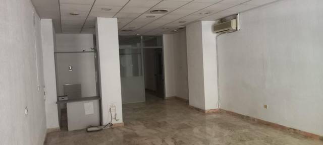 Local comercial en Alquiler en Camino de Ronda