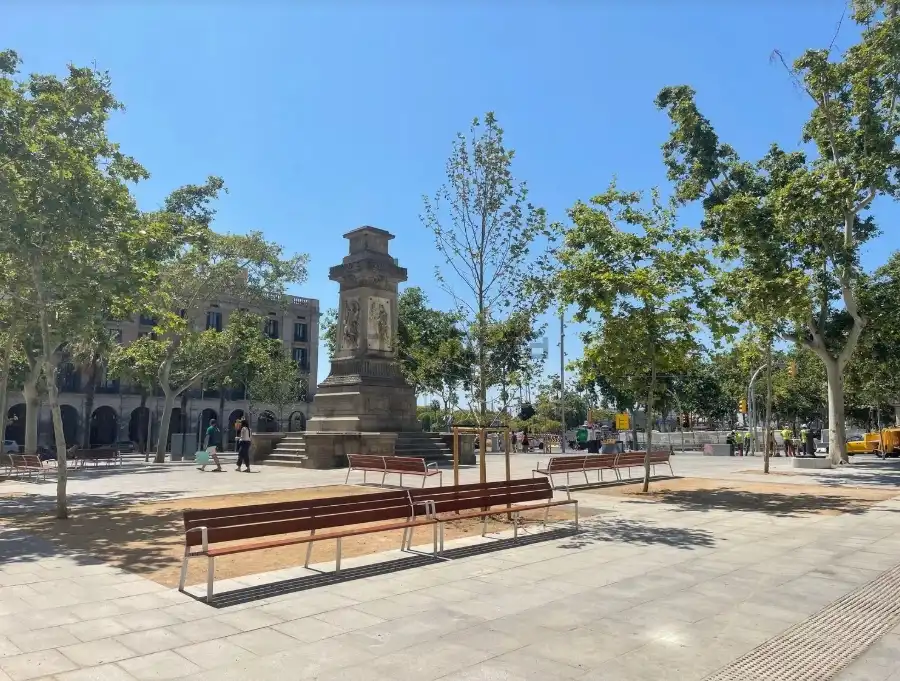 Vista exterior de Pis en venda en Barcelona amb Aire condicionat, Calefacció i Moblat