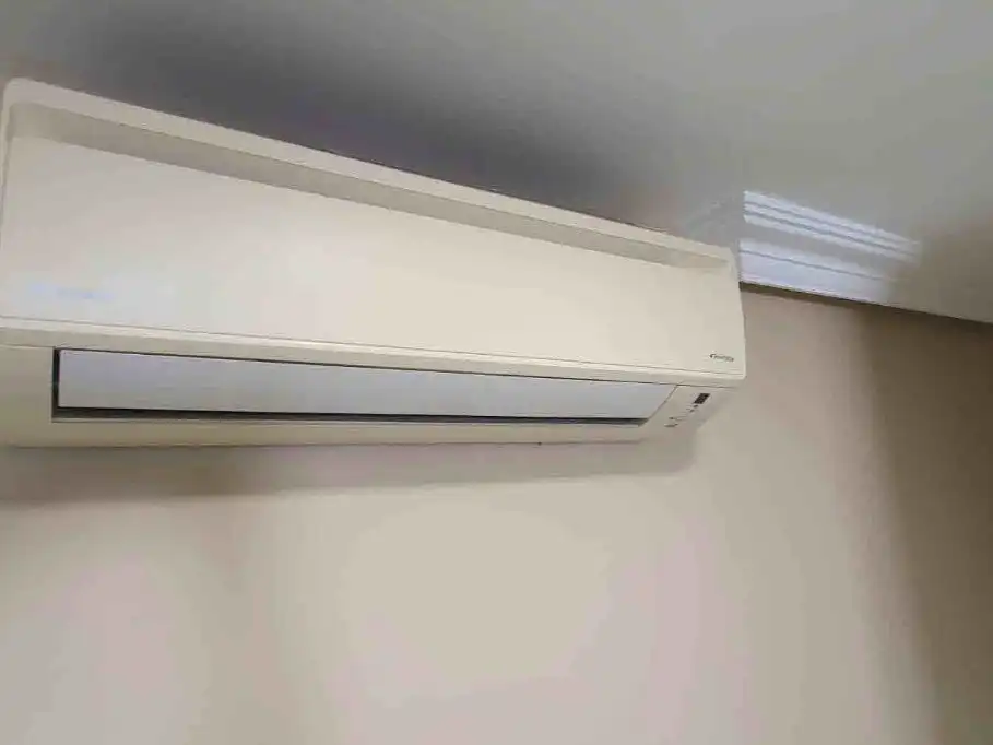 Office for rent in Marbella  with Air Conditioner, Heating and Terrace