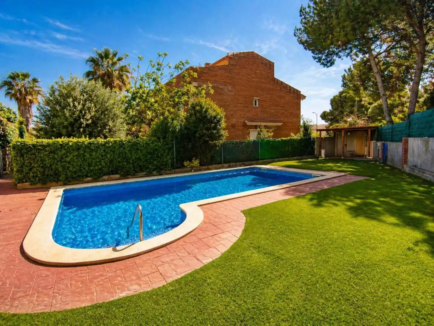 Piscina de Casa adosada en venta en Cambrils con Calefacción