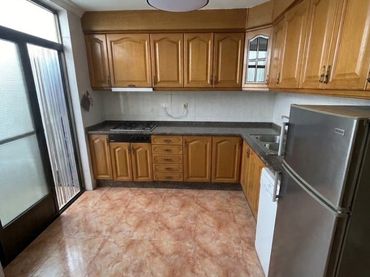 Casa amb balcó en venda a L'Olivereta