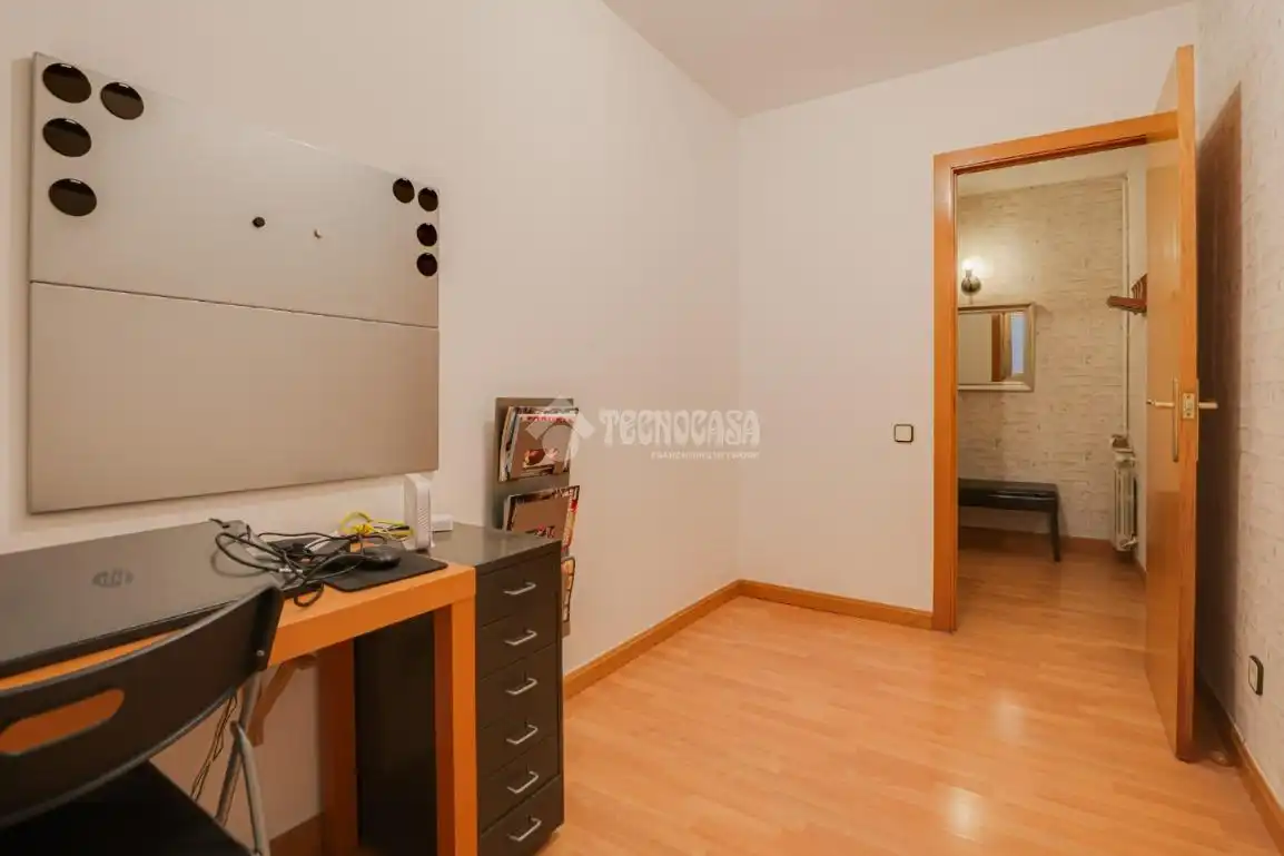 Dormitori de Pis en venda en Granollers amb Calefacció, Parquet i Balcó
