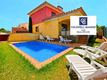 Maison avec piscine à vendre à Riells
