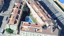 Vista exterior de Casa adosada en venda en Gandia amb Jardí privat i Piscina comunitària