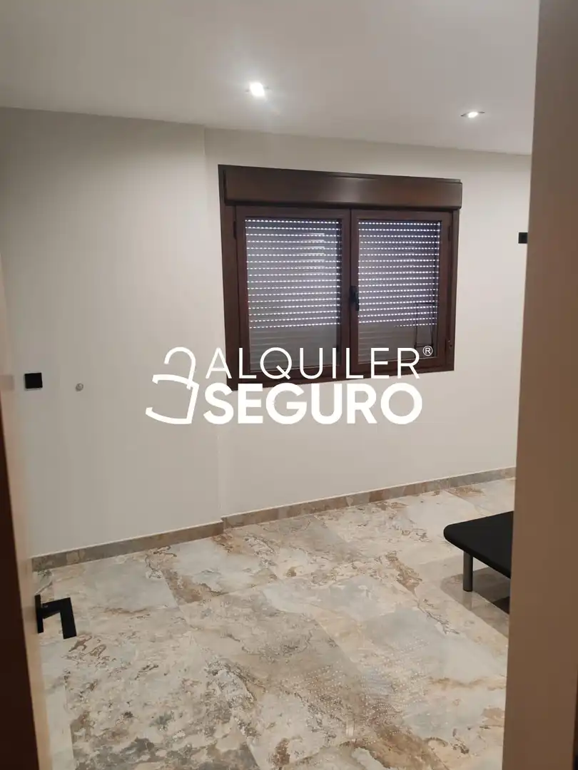 Casa o chalet de alquiler en Jun con Aire acondicionado, Terraza y Piscina