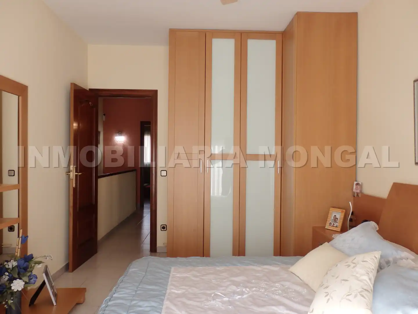 Casa a schiera con terrazza in vendita a Carrer de l'Abat Escarré, imagen 28