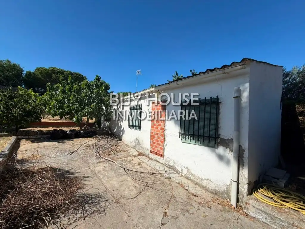 Vista exterior de Residencial en venta en Serranillos del Valle