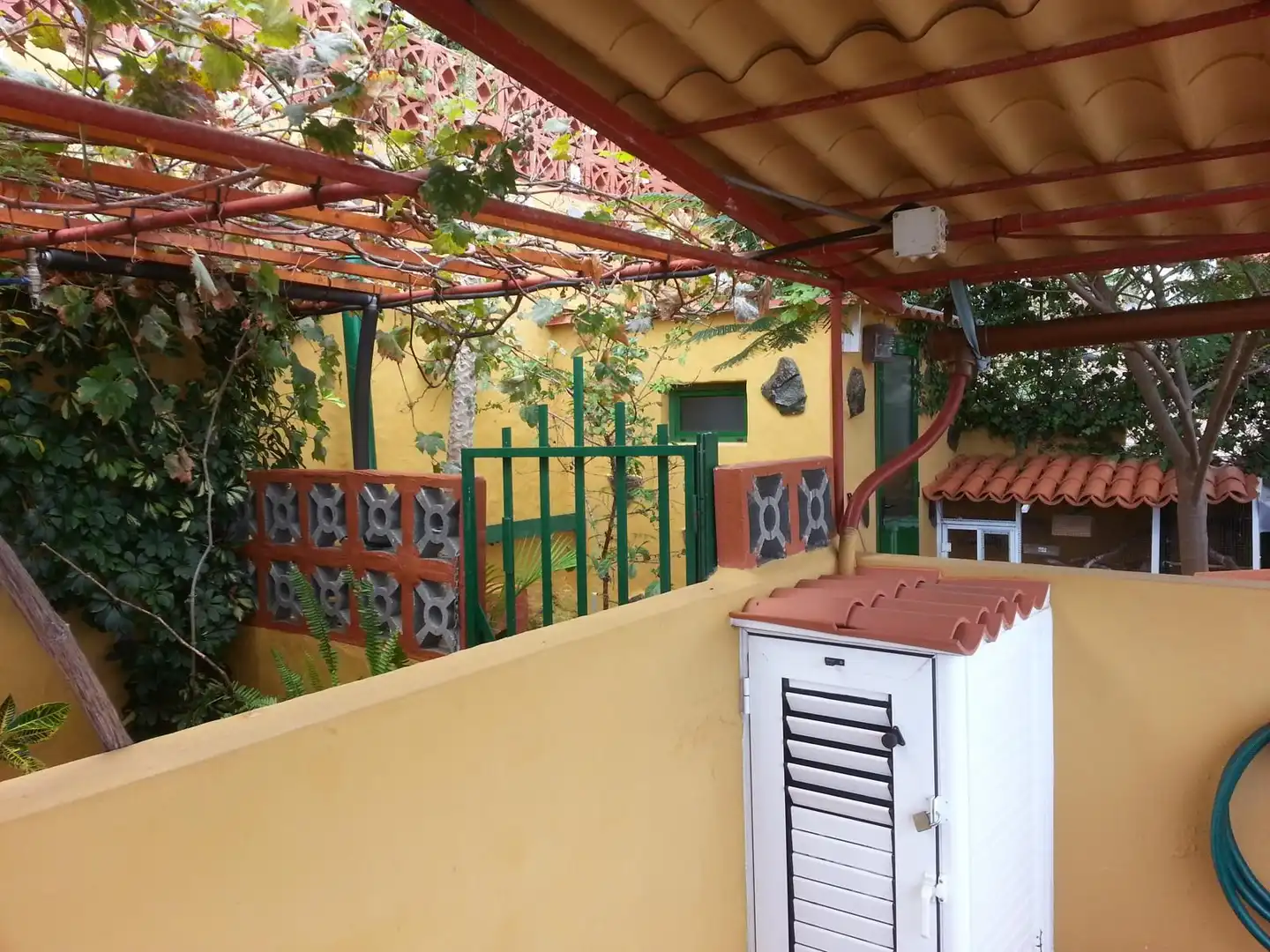 Terrace of Detached homes for sale in Arucas  with Private garden, Storage room and Furnished