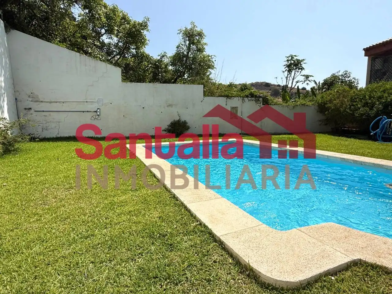 Jardín de Casa adosada en venta en Almuñécar con Aire acondicionado, Terraza y Piscina comunitaria