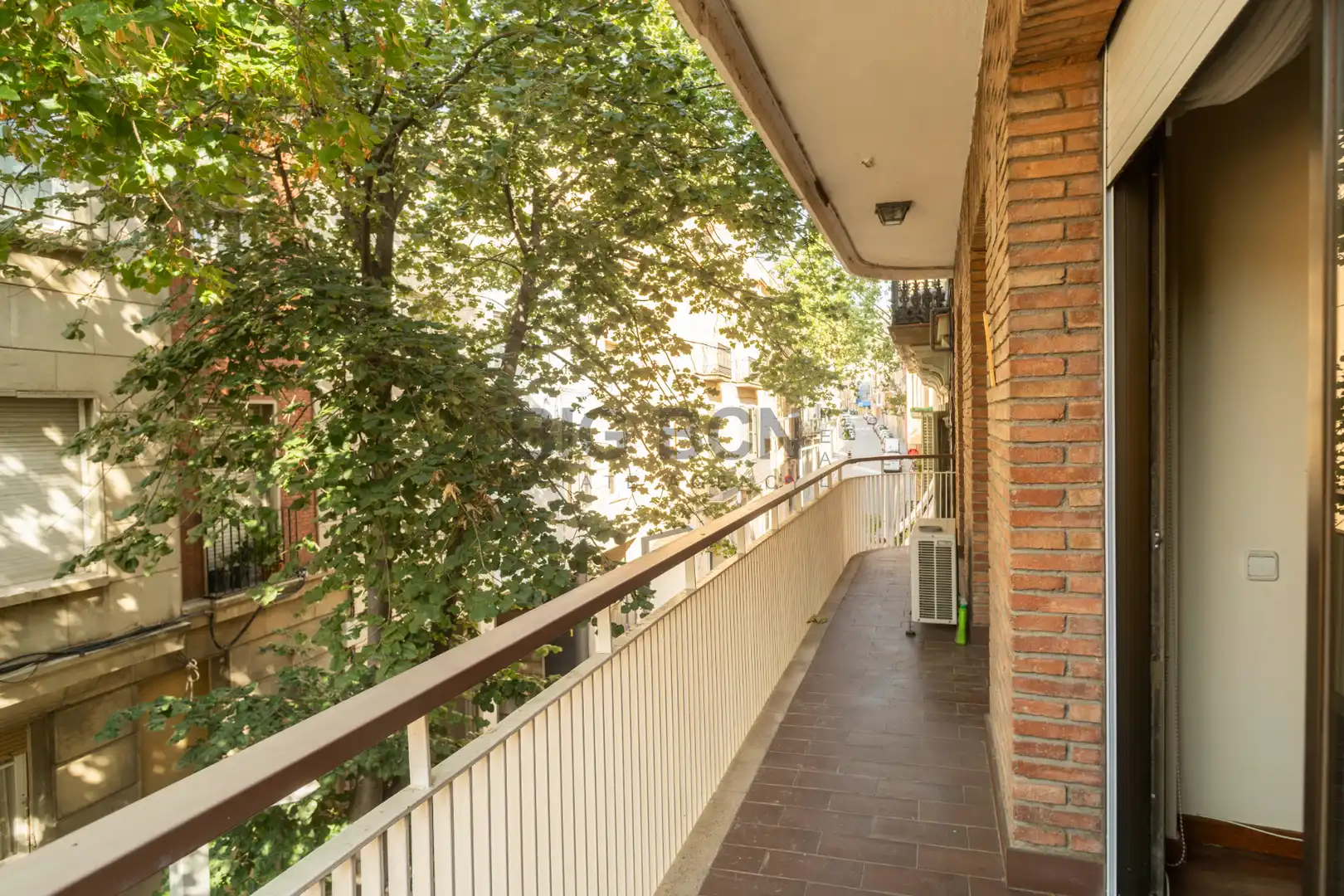 Vista exterior de Piso en venta en Barcelona con Aire acondicionado, Calefacción y Parquet
