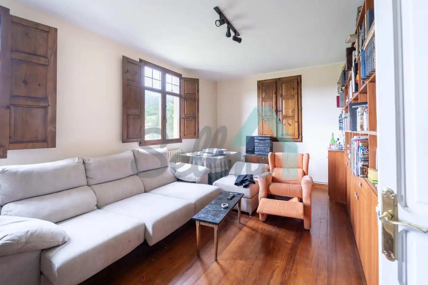 Sala de estar de Casa o chalet en venta en Llanes con Calefacción, Jardín privado y Parquet