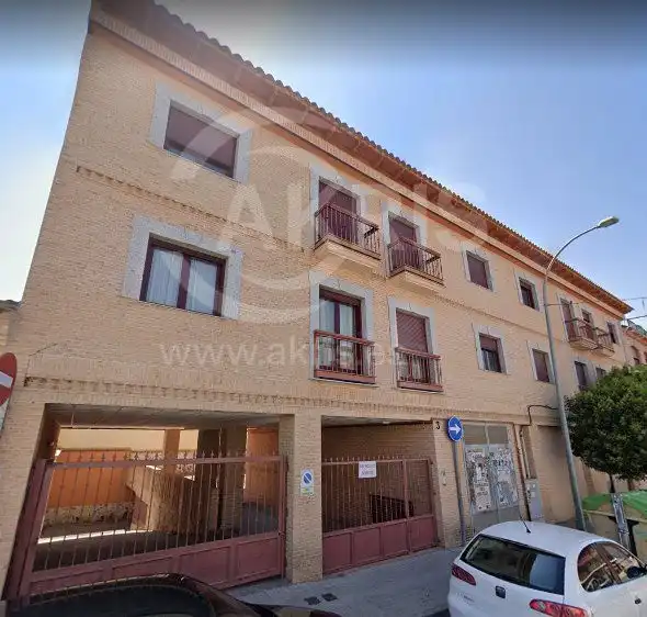 Flat with lift to rent in Calle Arroyada