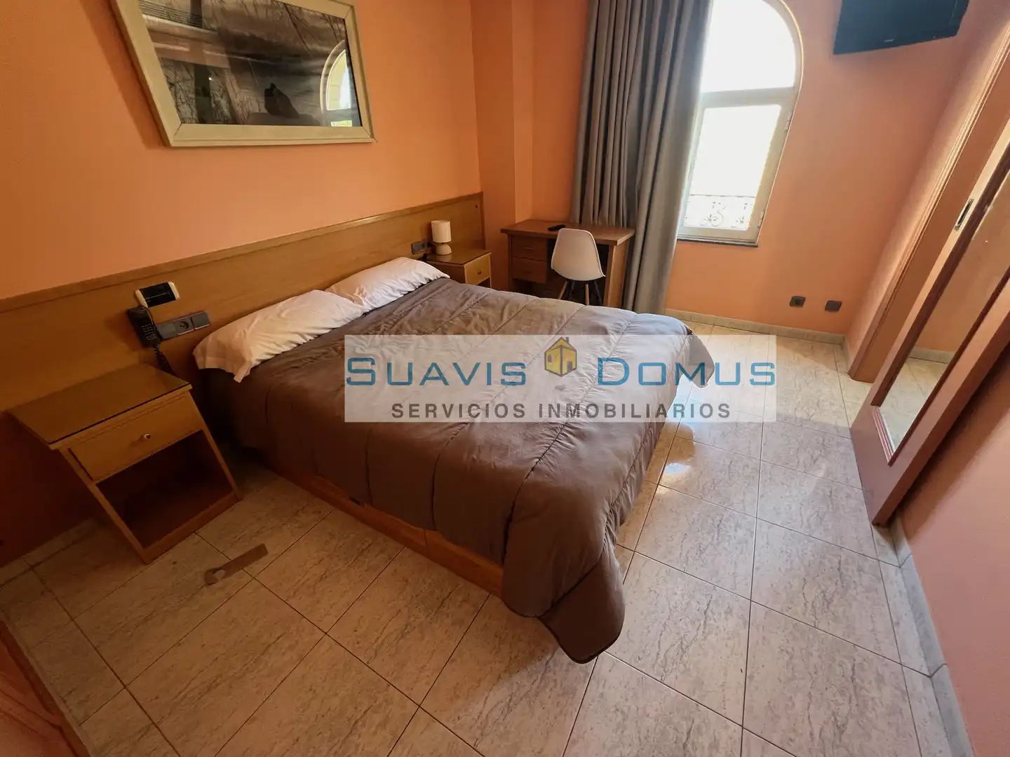 Habitación de Edificio en venta en Coreses con Alarma