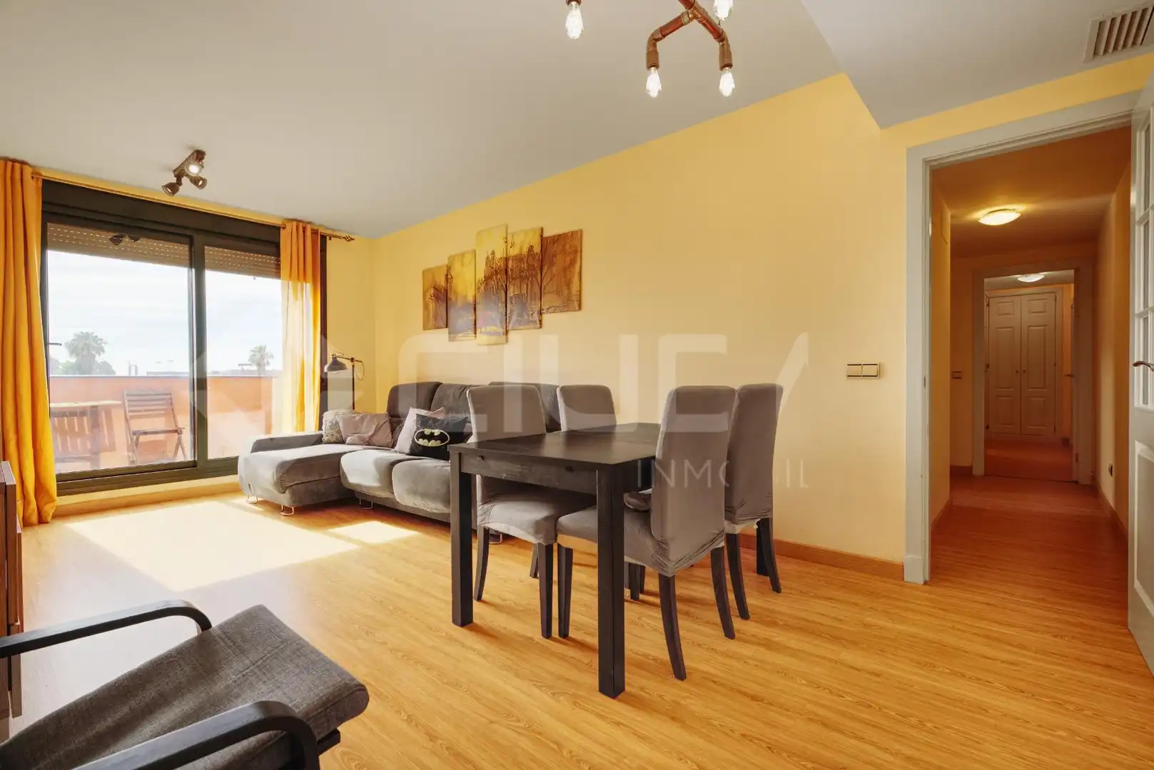 Sala de estar de Apartamento en venta en San Juan de Aznalfarache con Aire acondicionado, Jardín privado y Terraza