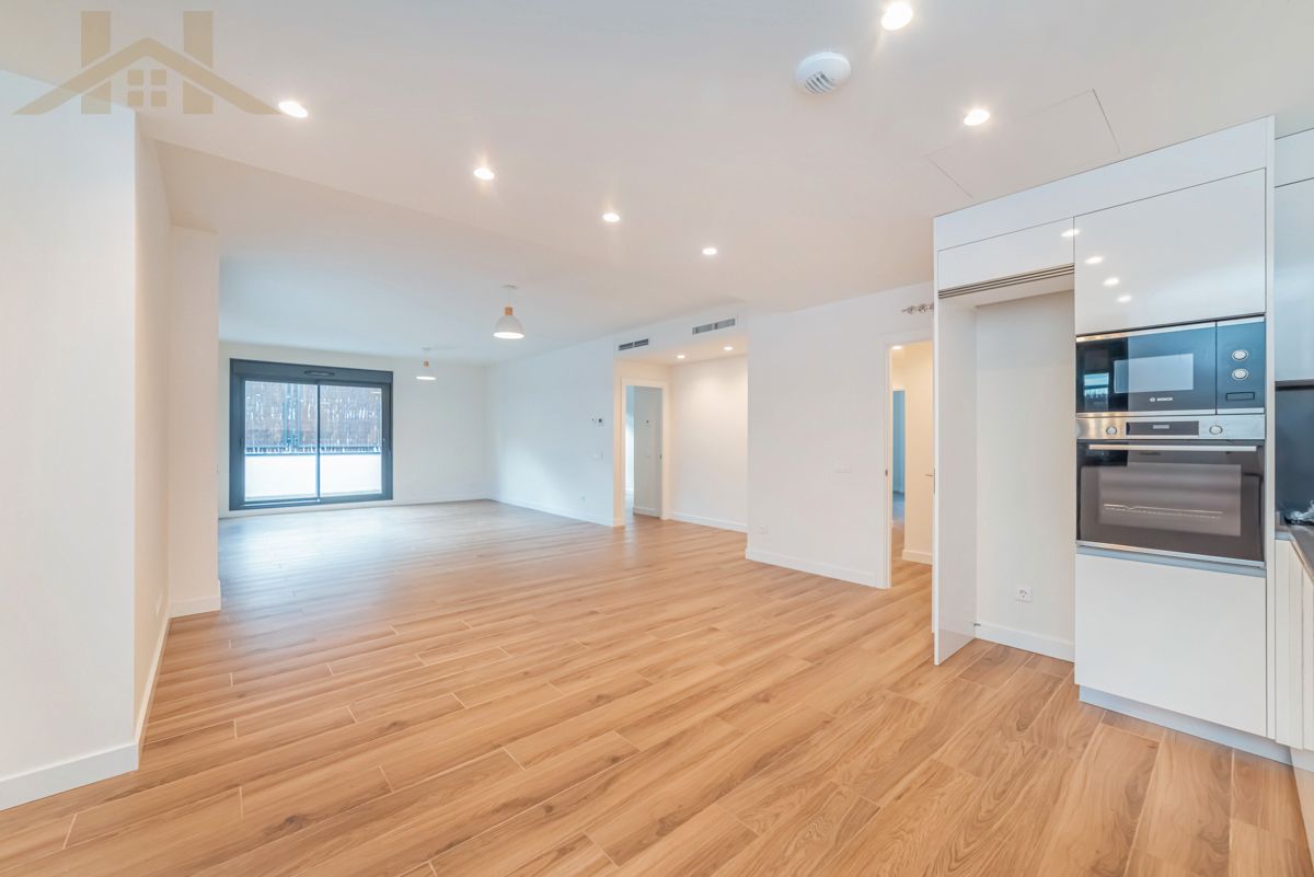 Flat for sale in Tres Cantos  with Air Conditioner, Heating and Private garden