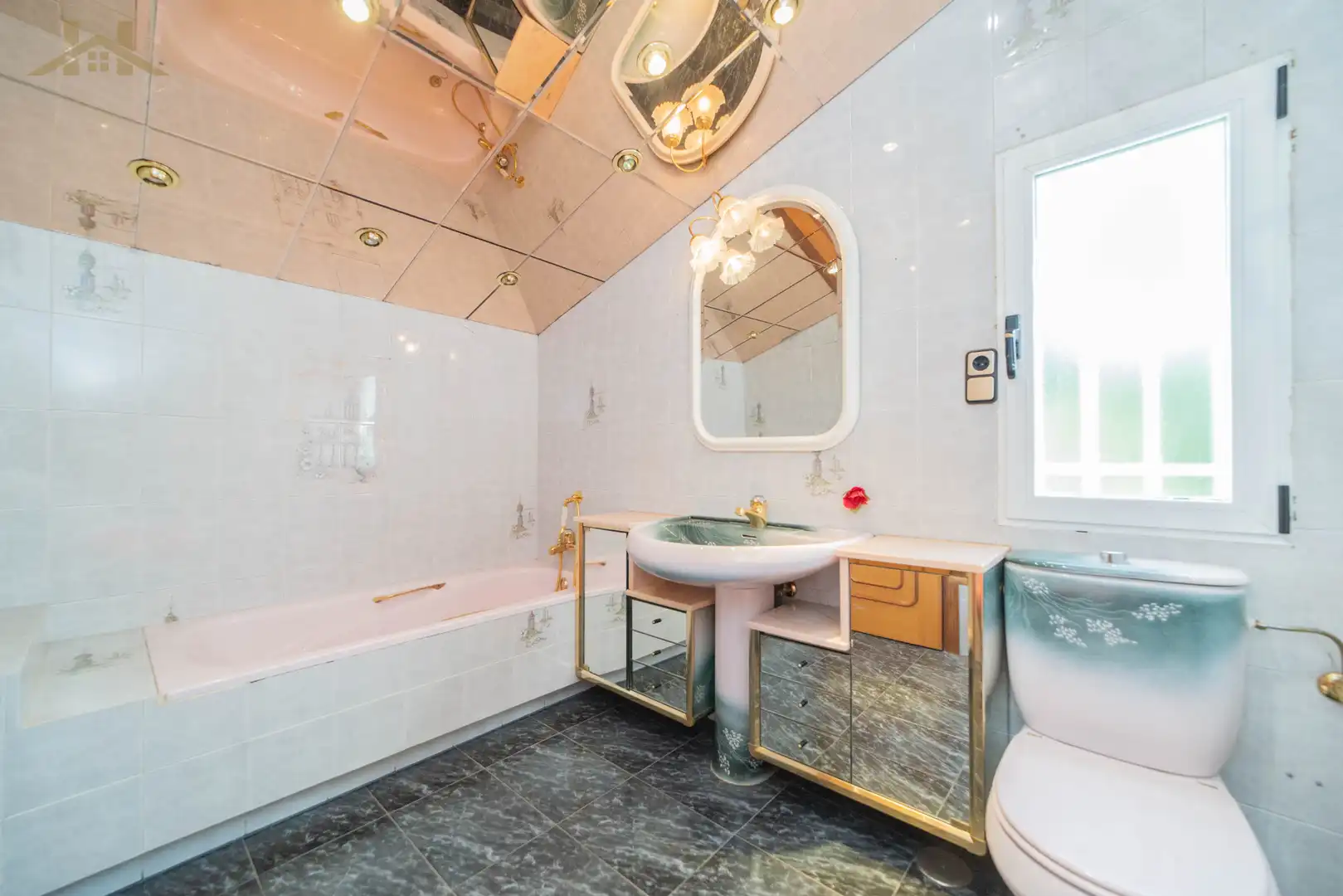 Bathroom of Houses for sale in Villaviciosa de Odón  with Heating, Private garden and Terrace