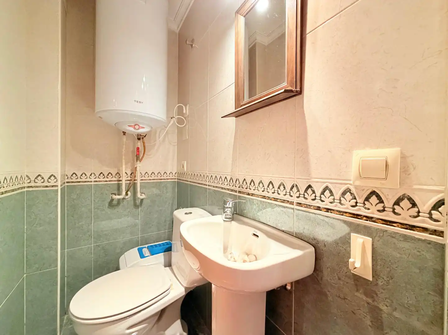 Baño de Piso en venta en Avilés con Parquet, Trastero y Amueblado