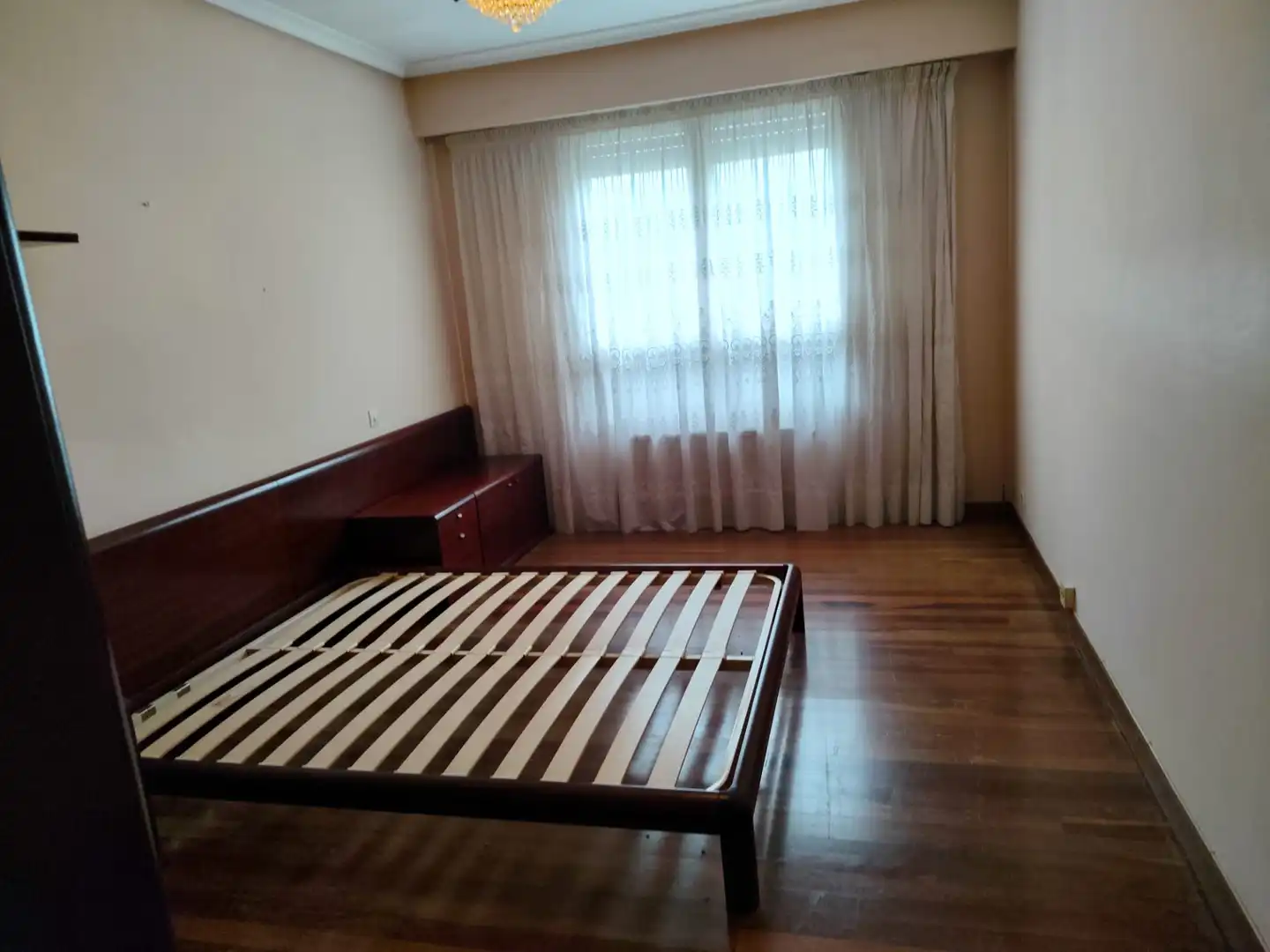 Habitación de Piso en venta en Irun  con Calefacción, Parquet y Trastero