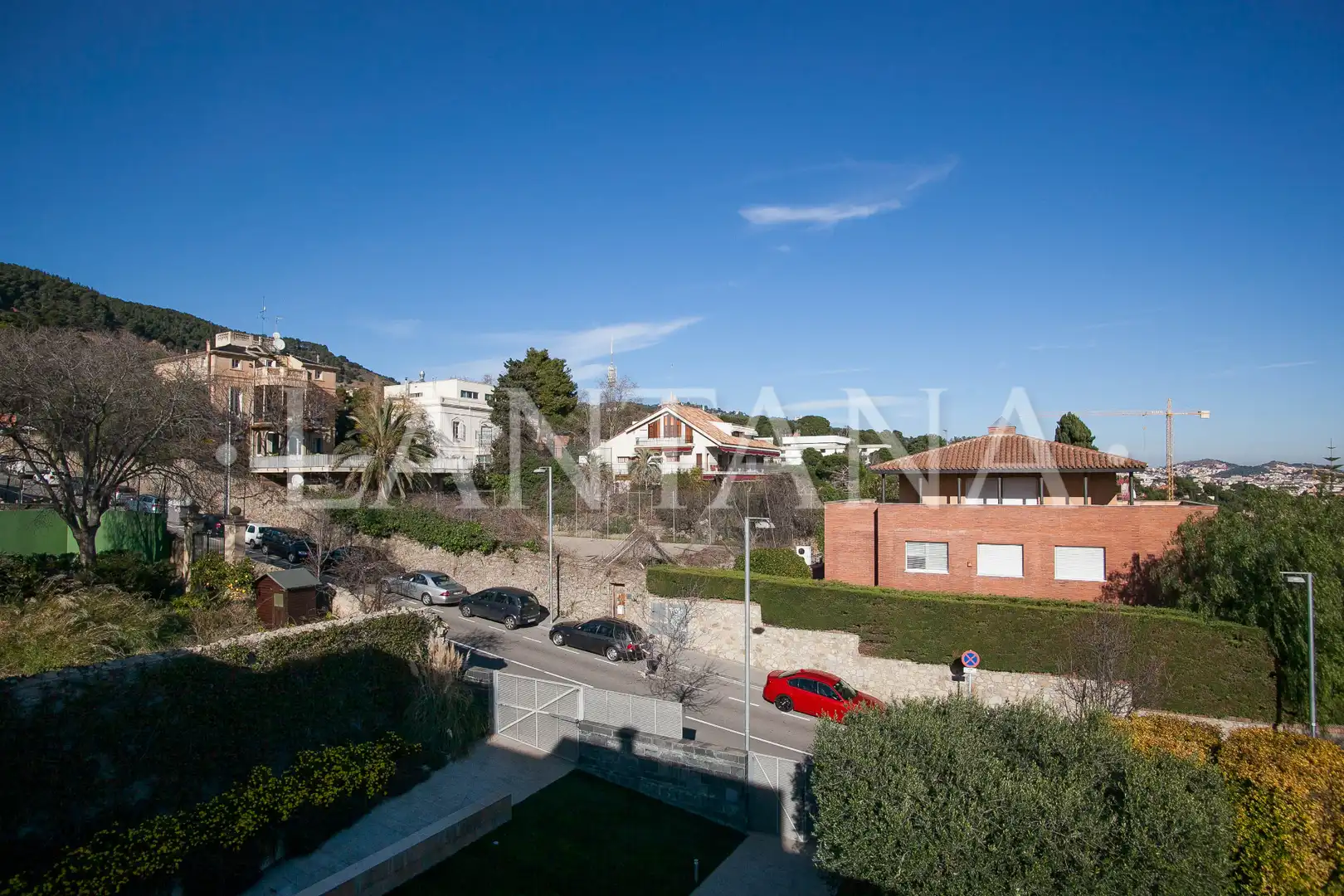 Vista exterior de Casa o chalet en venta en Barcelona con Aire acondicionado, Calefacción y Jardín privado