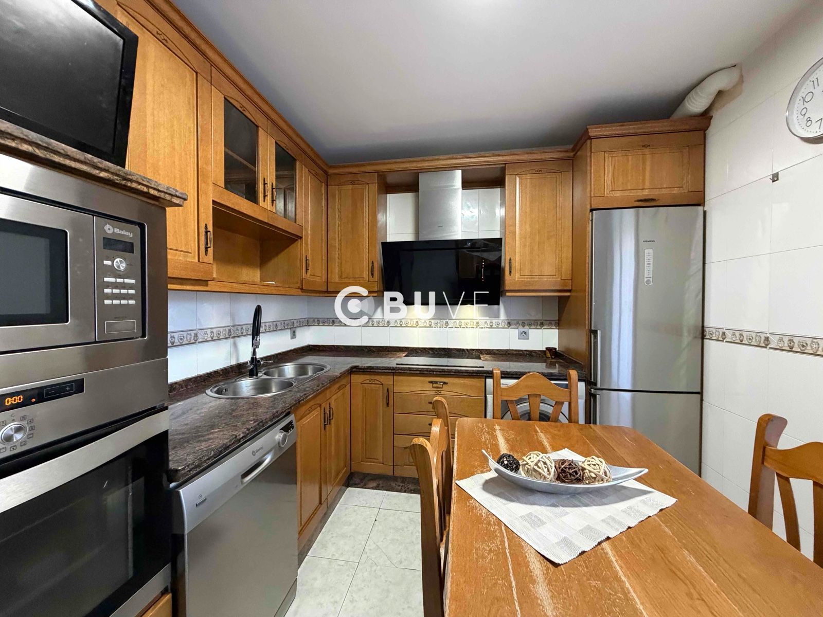 Cocina de Casa adosada en venta en Valencia de Don Juan con Calefacción y Terraza