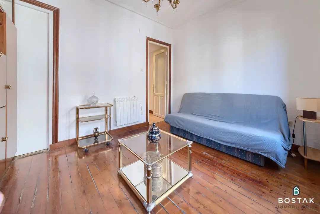Sala de estar de Piso en venta en Bilbao  con Calefacción y Balcón
