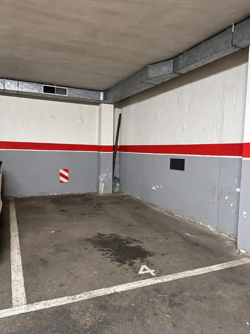 Parking de Garaje de alquiler en Les Corts