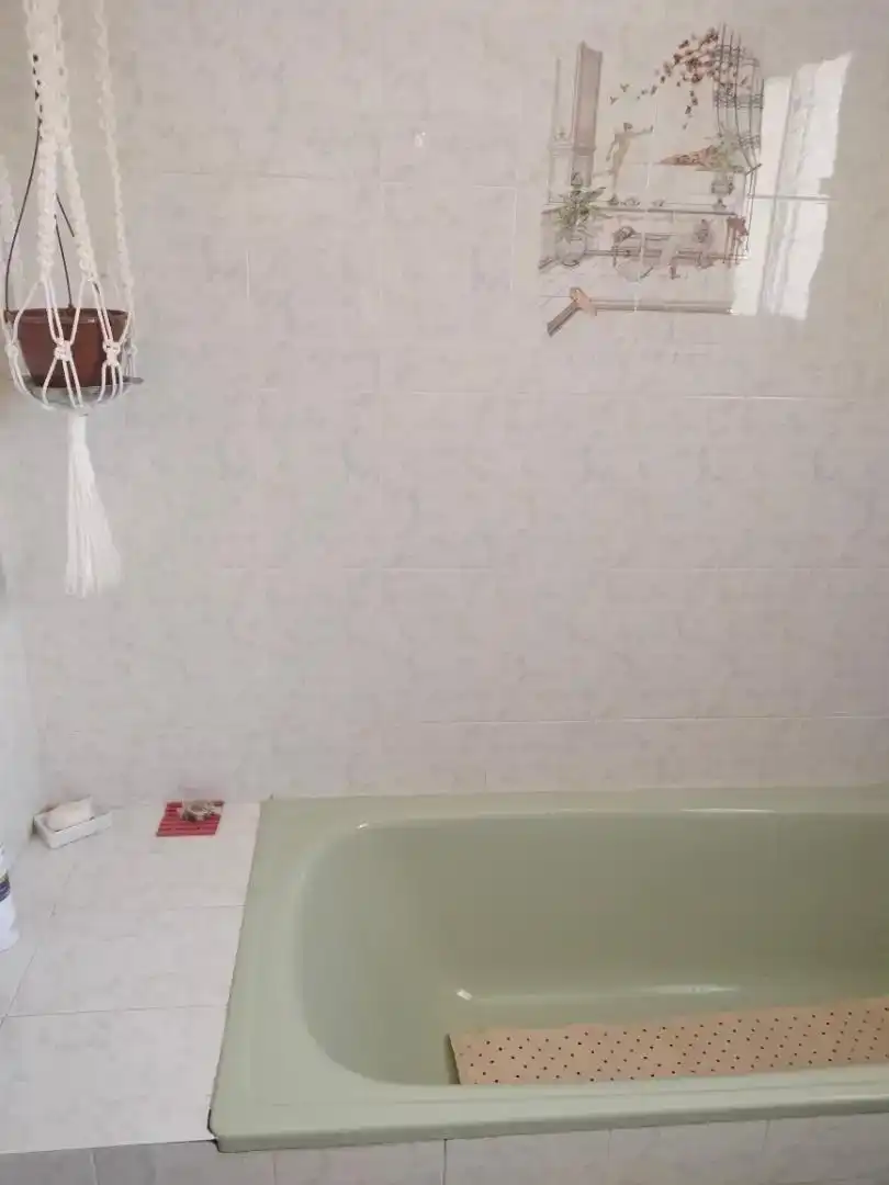 Baño de Casa adosada en venta en La Vilueña con Jardín privado, Trastero y Amueblado